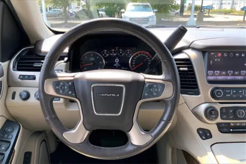 More photos of 2016 GMC Yukon XL Denali at Cable Dahmer Buick GMC of Independence, MO
