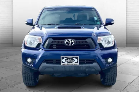 Photos of 2015 Toyota Tacoma DBL CB 4WD V6 SR for sale in Independence, MO at Cable Dahmer Buick GMC of Independence