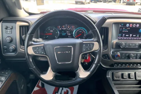 More photos of 2018 GMC Sierra 2500 HD Denali at Cable Dahmer Buick GMC of Independence, MO