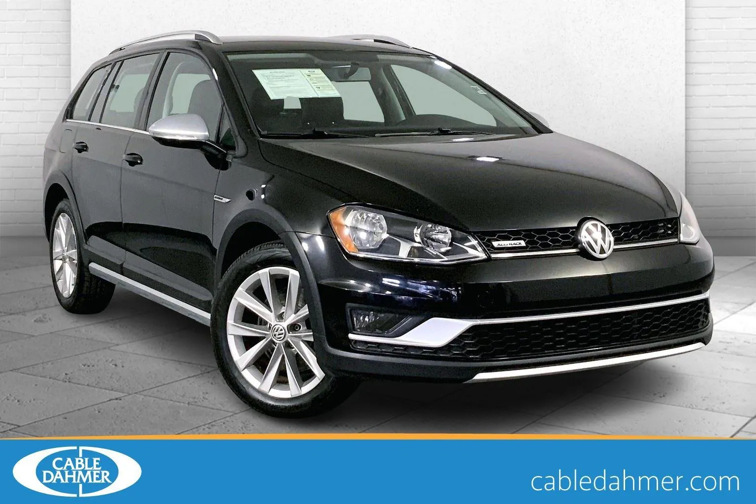 Black 2017 Volkswagen Golf Alltrack S for sale in Independence, MO