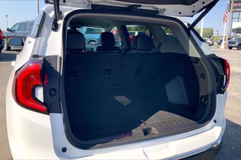 More photos of 2024 GMC Terrain SLT at Cable Dahmer Buick GMC of Independence, MO
