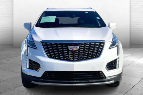 Photos of 2023 GMC Acadia SLE for sale in Independence, MO at Cable Dahmer Buick GMC of Independence