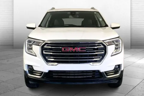 Photos of 2024 GMC Terrain SLT for sale in Independence, MO at Cable Dahmer Buick GMC of Independence