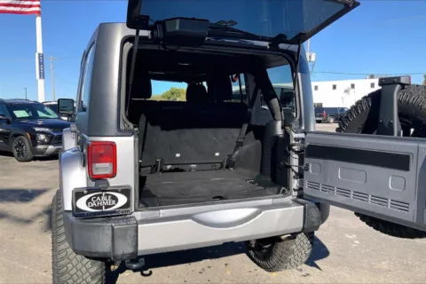 More photos of 2018 Jeep Wrangler JK Unlimited Sahara at Cable Dahmer Buick GMC of Independence, MO