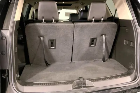 More photos of 2022 GMC Acadia Denali at Cable Dahmer Buick GMC of Independence, MO