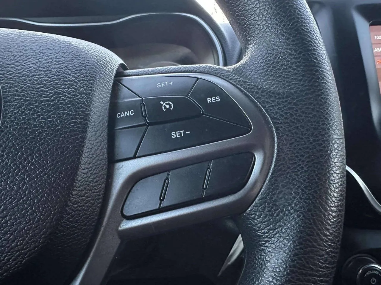 2019 Jeep Cherokee Latitude - Photo 25