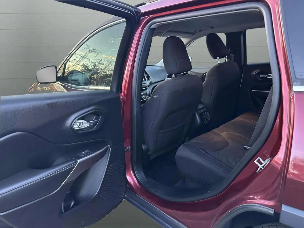 2019 Jeep Cherokee Latitude - Photo 17