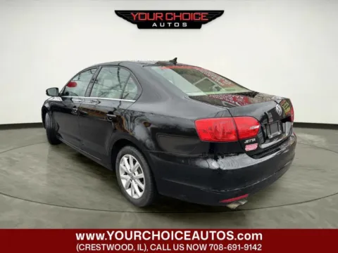Another view of 2013 Volkswagen Jetta Sedan SE 4dr Sedan 6A w/Convenience and Sunroof for sale in Crestwood, IL at Your Choice Autos - Crestwood