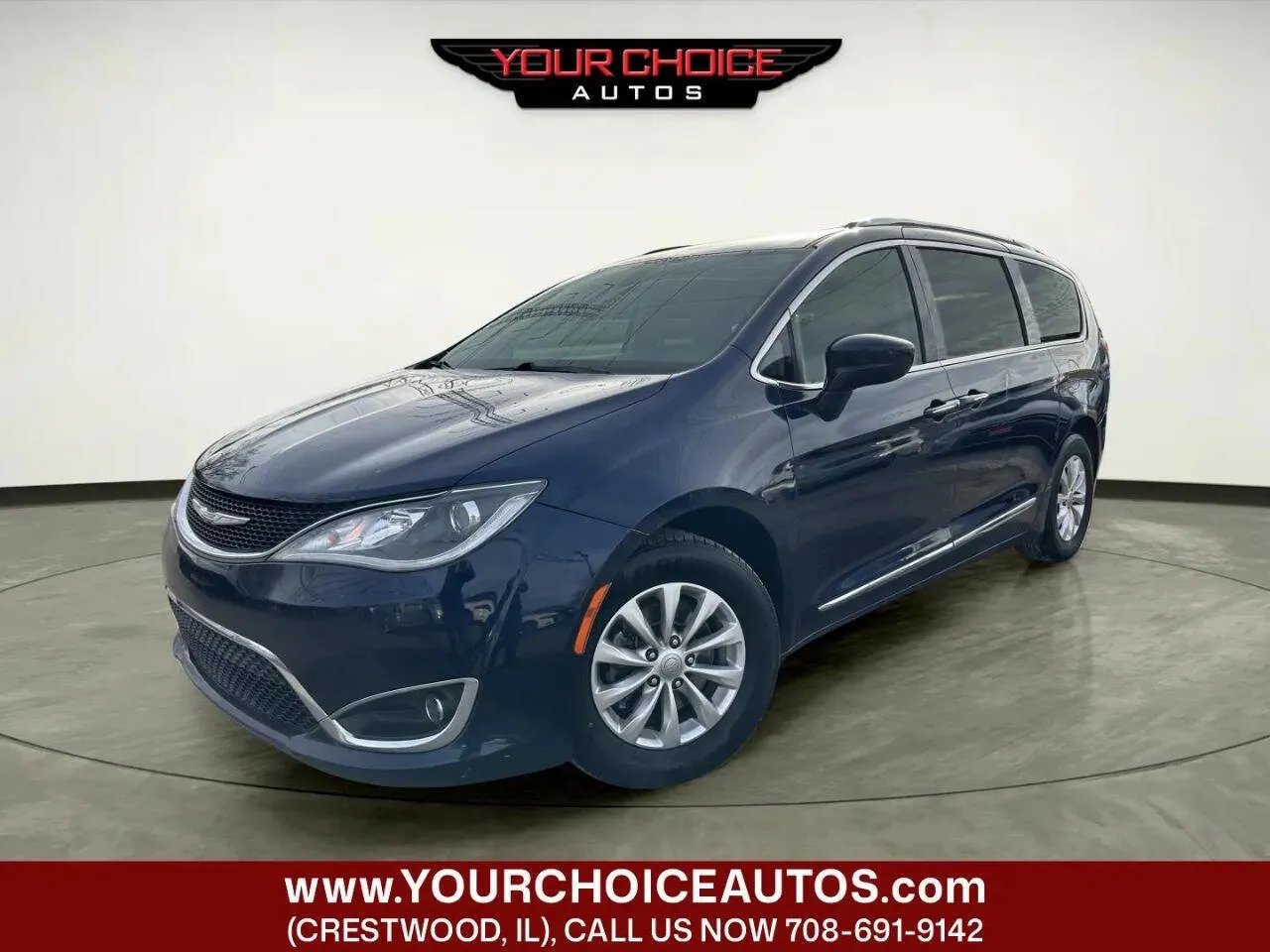 Blue 2018 Chrysler Pacifica Touring L Plus for sale in Crestwood, IL