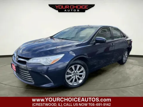 Blue 2015 Toyota Camry XLE 4dr Sedan for sale in Crestwood, IL