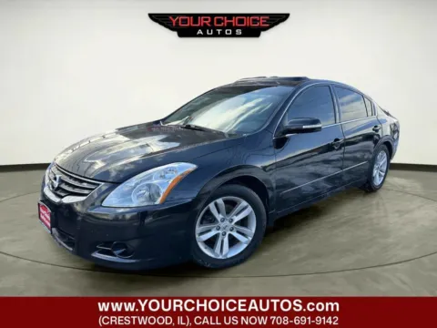 Black 2011 Nissan Altima 3.5 SR for sale in Crestwood, IL