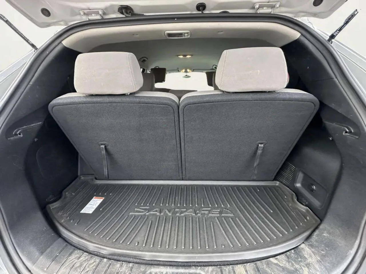 2016 Hyundai Santa Fe SE - Photo 11