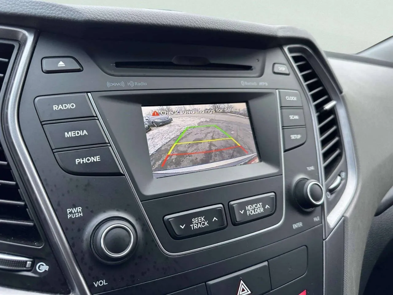2016 Hyundai Santa Fe SE - Photo 34