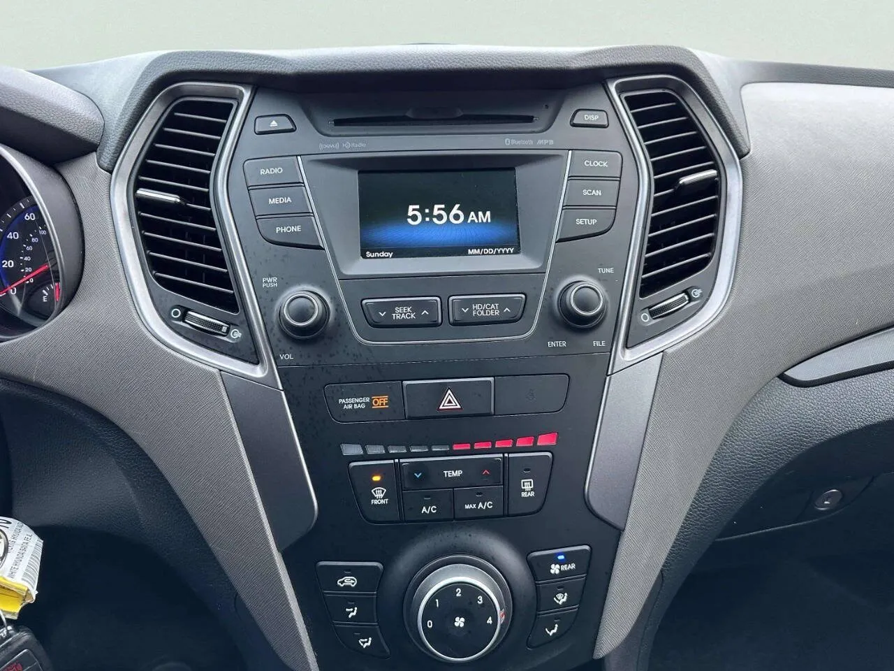 2016 Hyundai Santa Fe SE - Photo 30