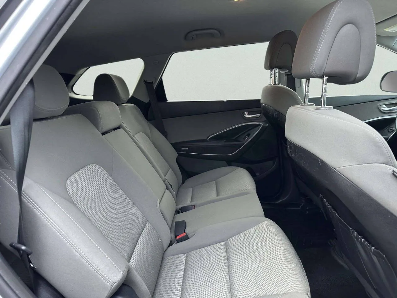 2016 Hyundai Santa Fe SE - Photo 20