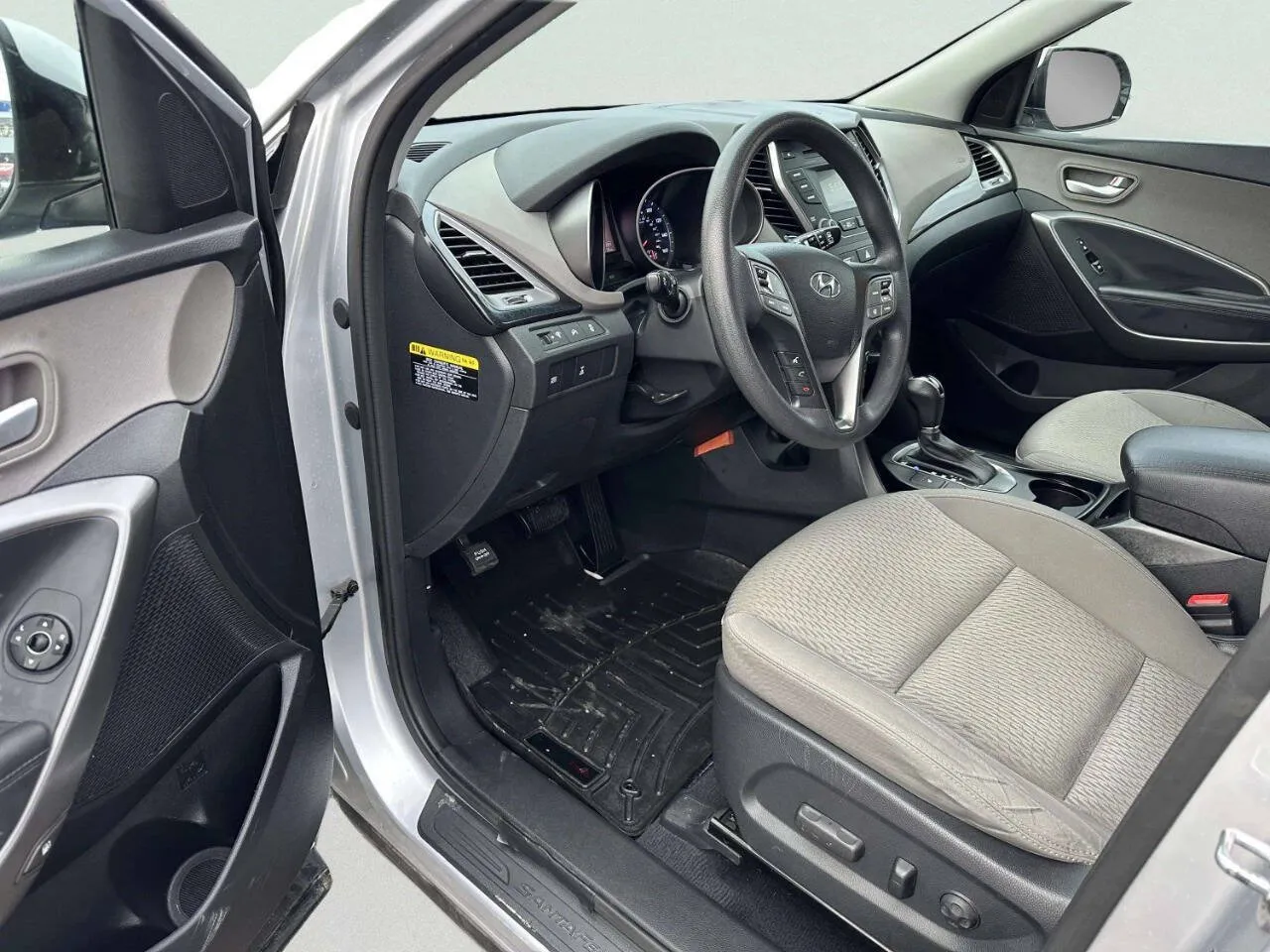 2016 Hyundai Santa Fe SE - Photo 14