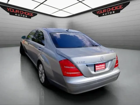 Another view of 2008 Mercedes-Benz S-Class 5.5L V8 for sale in Crestwood, IL at Your Choice Autos - Crestwood