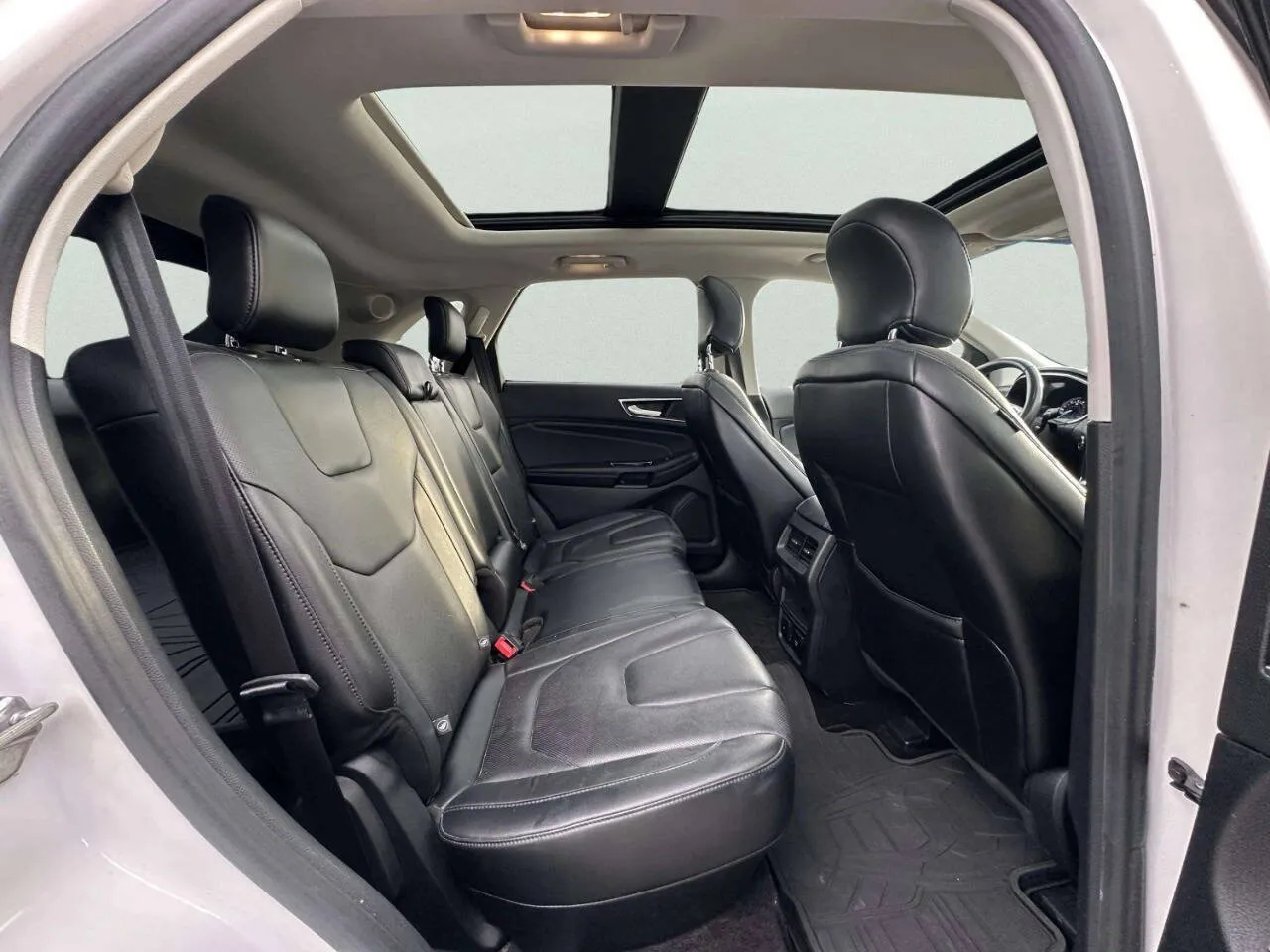 2016 Ford Edge Titanium - Photo 20