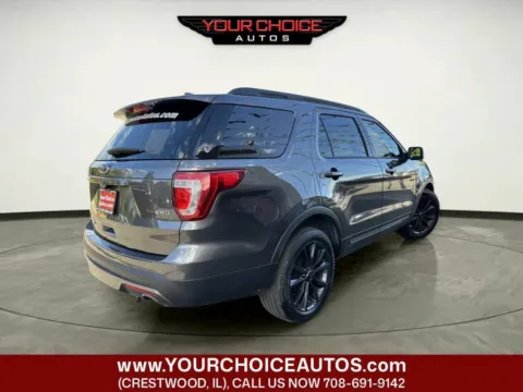 More photos of 2017 Ford Explorer XLT at Your Choice Autos - Crestwood, IL