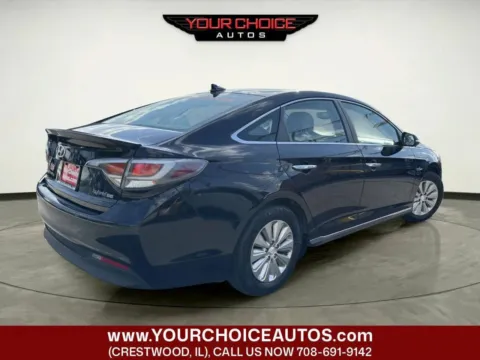 More photos of 2017 Hyundai Sonata Hybrid SE at Your Choice Autos - Crestwood, IL