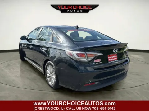 Another view of 2017 Hyundai Sonata Hybrid SE for sale in Crestwood, IL at Your Choice Autos - Crestwood