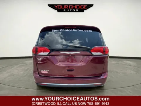 More photos of 2017 Chrysler Pacifica Touring-L at Your Choice Autos - Crestwood, IL