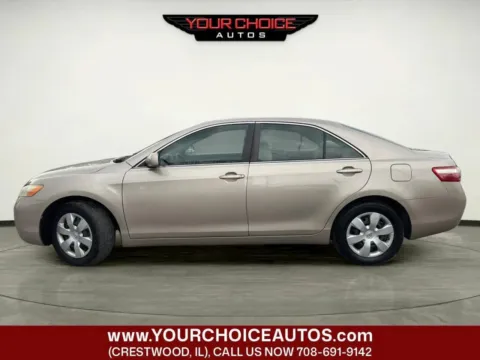 Photos of 2009 Toyota Camry LE 4dr Sedan 5A for sale in Crestwood, IL at Your Choice Autos - Crestwood