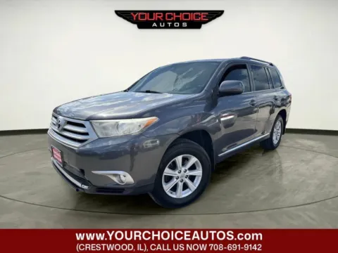 Gray 2013 Toyota Highlander Plus AWD 4dr SUV for sale in Crestwood, IL