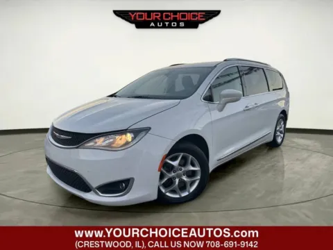 White 2018 Chrysler Pacifica Touring L Plus for sale in Crestwood, IL