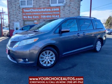Gray 2013 Toyota Sienna XLE 7 Passenger AWD 4dr Mini Van for sale in Crestwood, IL