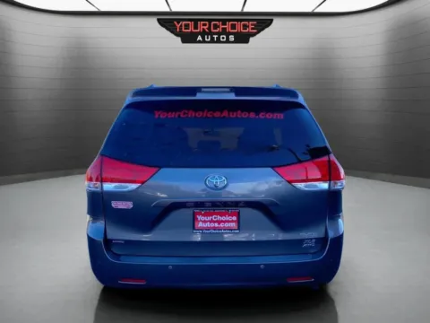 More photos of 2013 Toyota Sienna XLE 7 Passenger AWD 4dr Mini Van at Your Choice Autos - Crestwood, IL