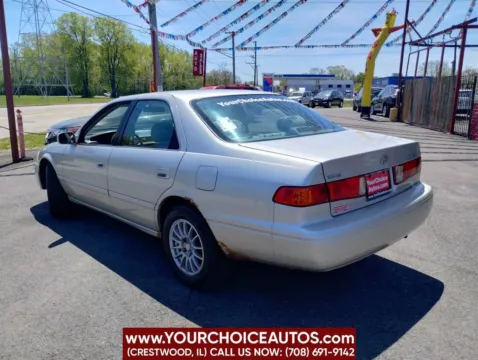 Another view of 2001 Toyota Camry LE 4dr Sedan for sale in Crestwood, IL at Your Choice Autos - Crestwood