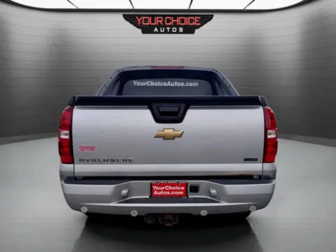 More photos of 2011 Chevrolet Avalanche LS at Your Choice Autos - Crestwood, IL