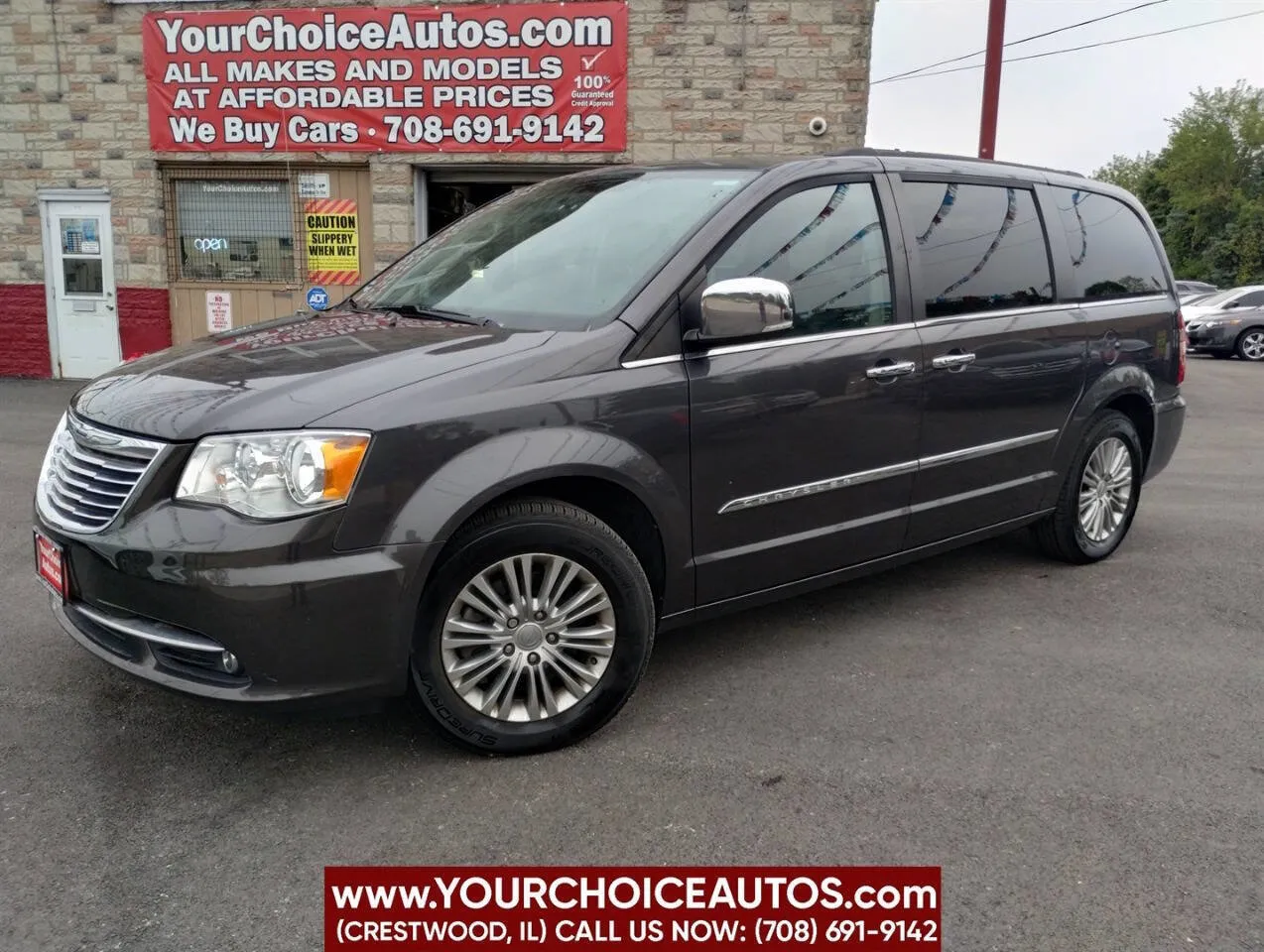 Gray 2015 Chrysler Town & Country Touring-L for sale in Crestwood, IL