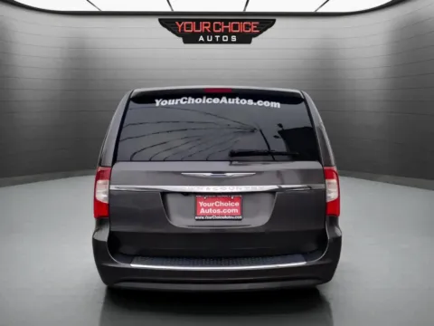 Photos of 2015 Chrysler Town & Country Touring-L for sale in Crestwood, IL at Your Choice Autos - Crestwood
