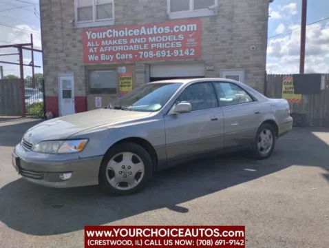 Gray 2000 Lexus ES 300 Base 4dr Sedan for sale in Crestwood, IL