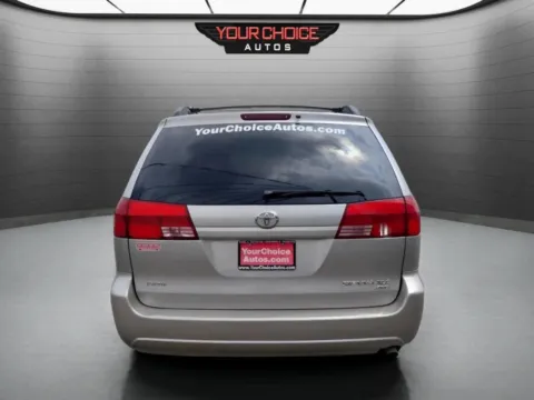 More photos of 2005 Toyota Sienna XLE 7 Passenger AWD 4dr Mini Van at Your Choice Autos - Crestwood, IL