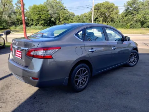More photos of 2015 Nissan Sentra SV at Your Choice Autos - Crestwood, IL