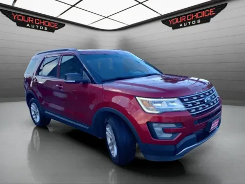 Another view of 2017 Ford Explorer XLT for sale in Crestwood, IL at Your Choice Autos - Crestwood