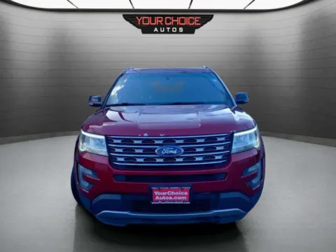 Photos of 2017 Ford Explorer XLT for sale in Crestwood, IL at Your Choice Autos - Crestwood