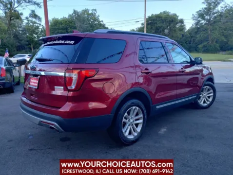 More photos of 2017 Ford Explorer XLT at Your Choice Autos - Crestwood, IL