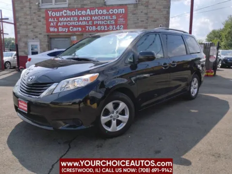 Black 2014 Toyota Sienna LE 7 Passenger Auto Access Seat 4dr Mini Van for sale in Crestwood, IL