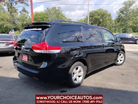 More photos of 2014 Toyota Sienna LE 7 Passenger Auto Access Seat 4dr Mini Van at Your Choice Autos - Crestwood, IL