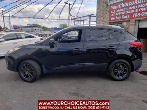 Photos of 2015 Hyundai Tucson SE for sale in Crestwood, IL at Your Choice Autos - Crestwood