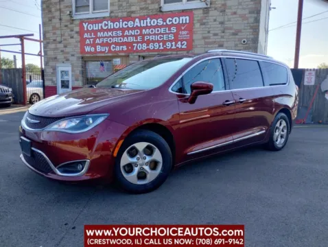Red 2017 Chrysler Pacifica Touring-L Plus for sale in Crestwood, IL