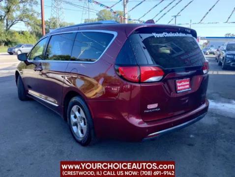 Another view of 2017 Chrysler Pacifica Touring-L Plus for sale in Crestwood, IL at Your Choice Autos - Crestwood