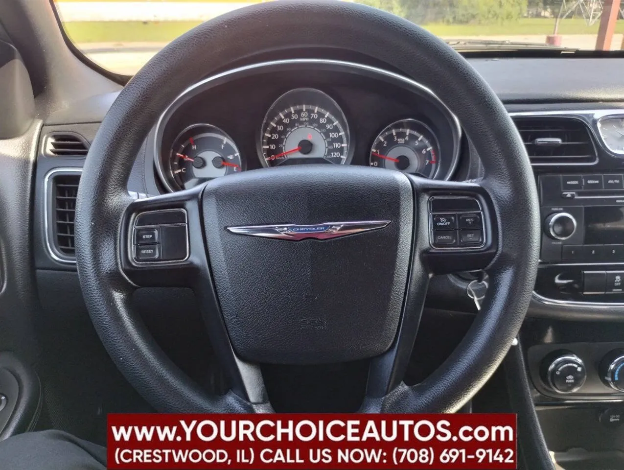 2014 Chrysler 200 LX - Photo 23