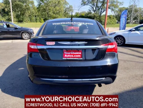 More photos of 2014 Chrysler 200 LX at Your Choice Autos - Crestwood, IL