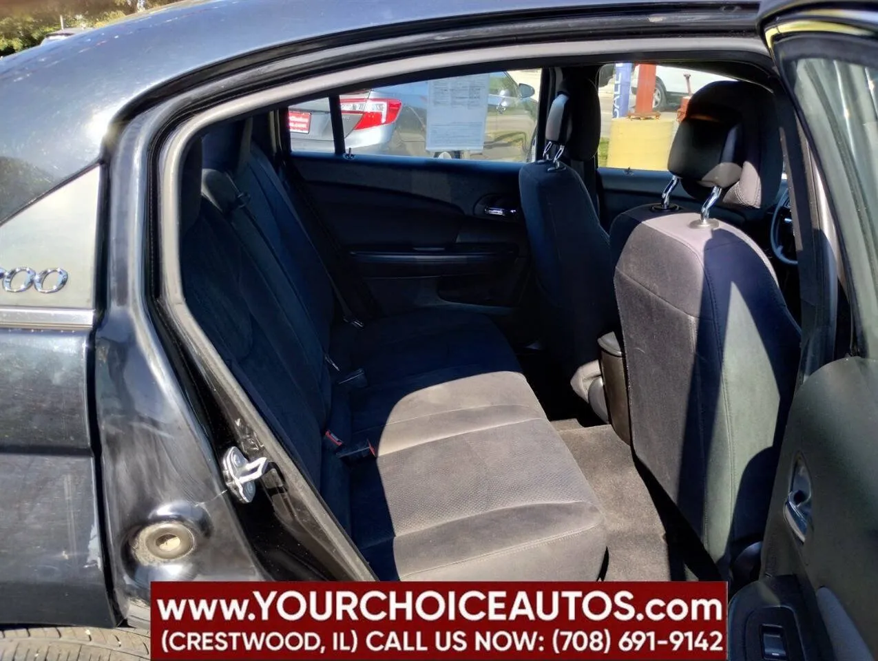 2014 Chrysler 200 LX - Photo 19