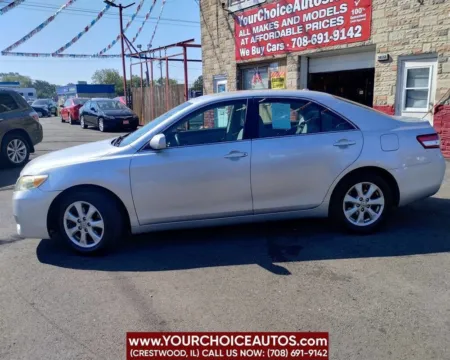 Photos of 2010 Toyota Camry LE 4dr Sedan 6A for sale in Crestwood, IL at Your Choice Autos - Crestwood